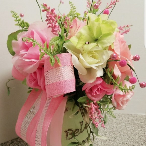 Mason jar flower arrangement. - Picture 2 of 4